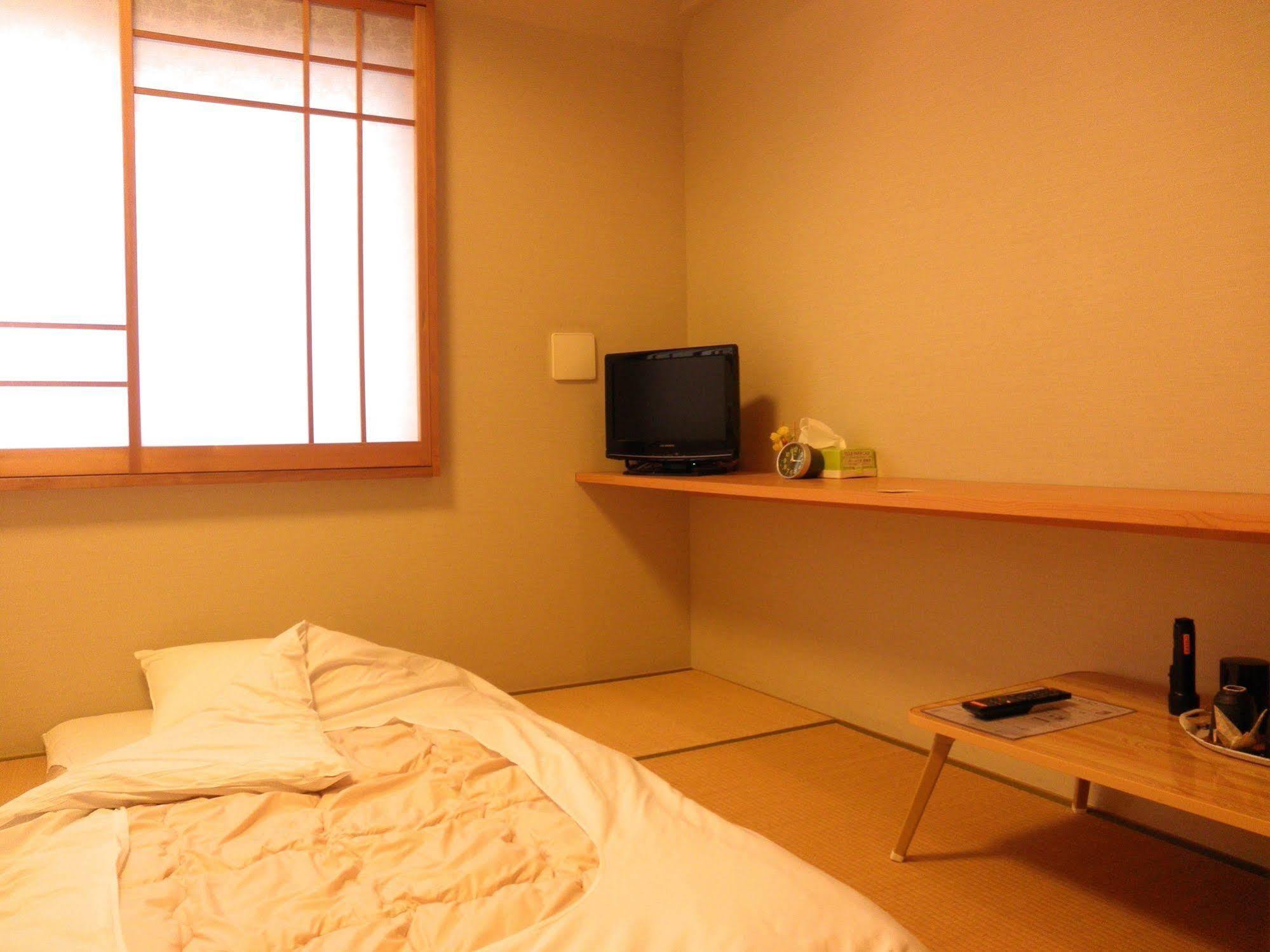 Family Inn Saiko Tokyo Dış mekan fotoğraf